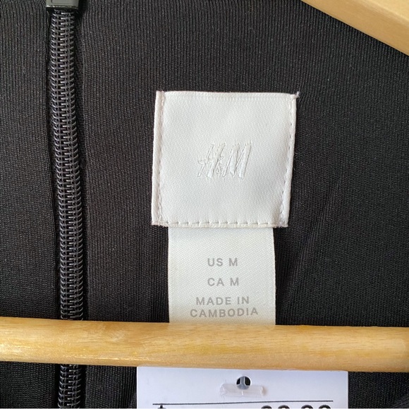 H&M, black sequin straight-cut t-shirt dress sz medium (NWT) - Picture 6 of 12